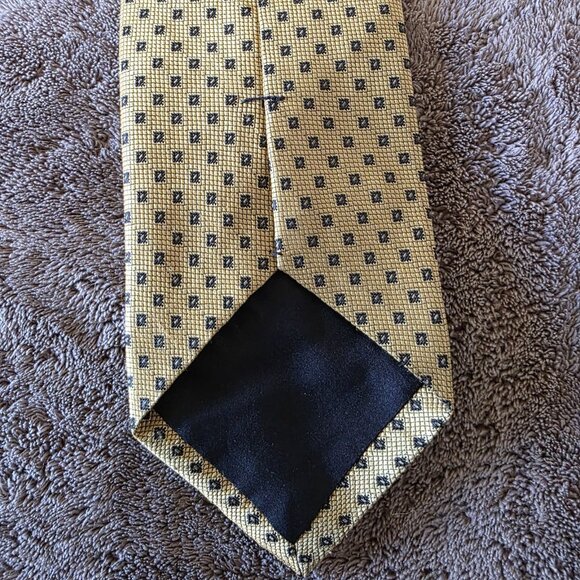 Guy Laroche Paris Gold Necktie Micro Square Pattern Luxury Designer Silk Tie - Picture 6 of 12